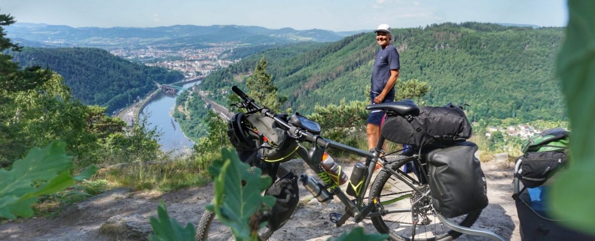 Bikepacking mit Hund im Elbsandsteingebirge